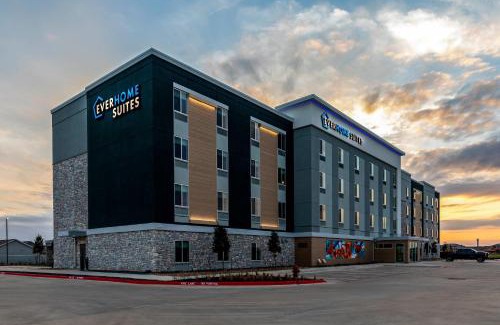 Bastrop Hotel | Everhome Suites Bastrop