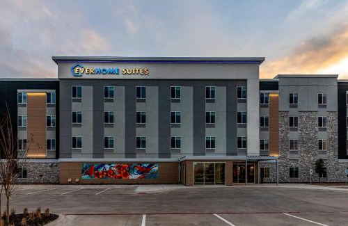 Bastrop Hotel | Everhome Suites Bastrop