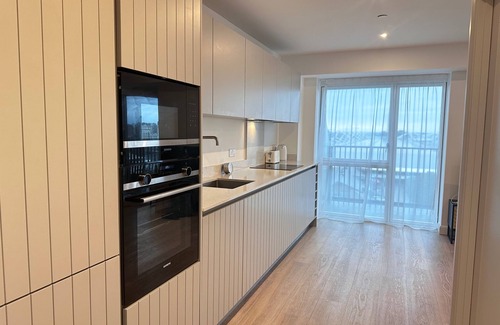Docklands Apartment | Excel London Gateway Apartments