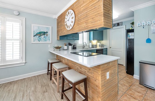 Demere Park House | Excellent Village Location | Private Pool | EV Charger | Dog Friendly!