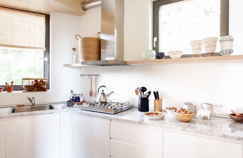 Cissano Villa | Exceptional 4½-room house with spacious outdoor area and pool