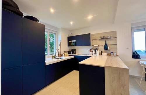 Saint-Cast-le-Guildo Apartment | Exceptional apartment with sea view - 400 m from the beach