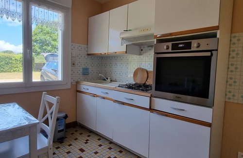 Tregunc House | Exceptional location 2 steps from the sea for this single storey house