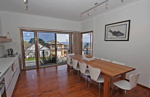 Scarborough House | Exceptional Ocean Views in this modern, family orientated home.