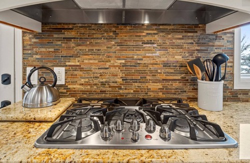 East End House | Exceptional Views & Luxurious Kitchen! Fireplace & Hot Tub | Min to Downtown & BSU