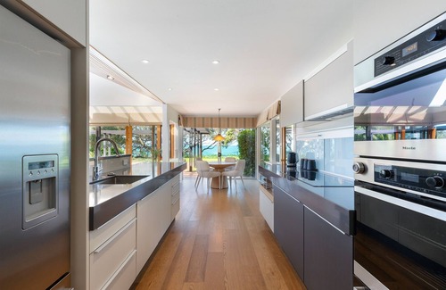 Auckland House | Exceptional Waterfront House