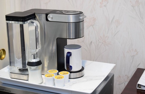 Los Gatos Villa | Exceptionally private Suite in Saratoga’s Upscale area.