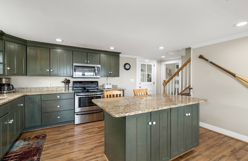 Weirs Beach House | π Exciting Lakefront Getaway Awaits β Your Ultimate Vacation Experience! π‘π