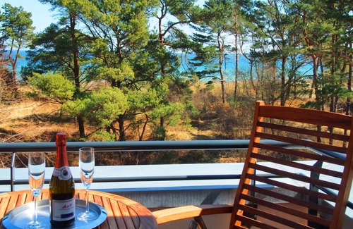 Ostseebad Baabe Apartment | Excl. Apartment-direct sea view-fireplace atmosphere-WLAN, SAUNA, POOL + TG free of charge