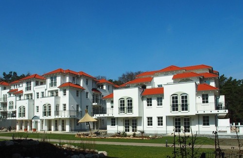 Ostseebad Baabe Apartment | Excl. Apartment-direct sea view-fireplace atmosphere-WLAN, SAUNA, POOL + TG free of charge