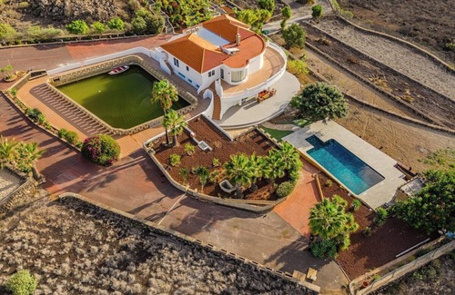 El Rincon House | Exclusive villa with ocean and mountain views in San Miguel