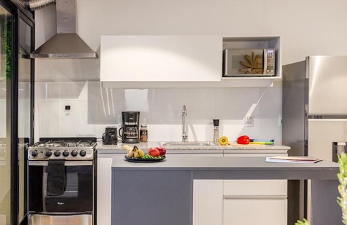 Montevideo Apartment | Exclusive 25th Floor and Harbor View - Pet Friendly