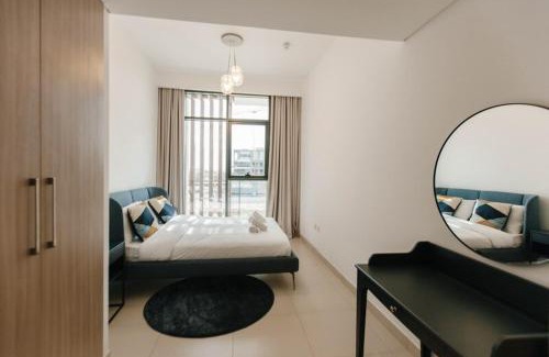 Nad Al Sheba Apartment | Exclusive 2BR With City View