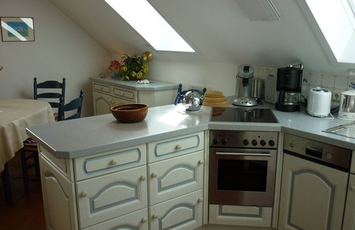 Krummhoern Apartment | Exclusive apartment on the upper floor. right on the canal with its own jetty