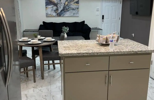 Edinburg Apartment | Exclusive Apartment with 3BR Edinburg, Texas