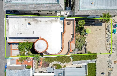 Carlsbad Village House | Exclusive Beachfront Duplex in Carlsbad Village Ocean Views, Sleeps 9