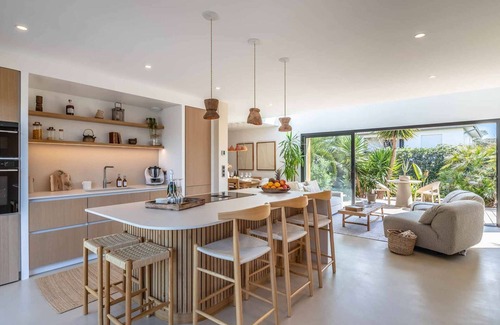 Soorts-Hossegor House | EXCLUSIVE Contemporary villa with swimming pool between lake and ocean in Hossegor