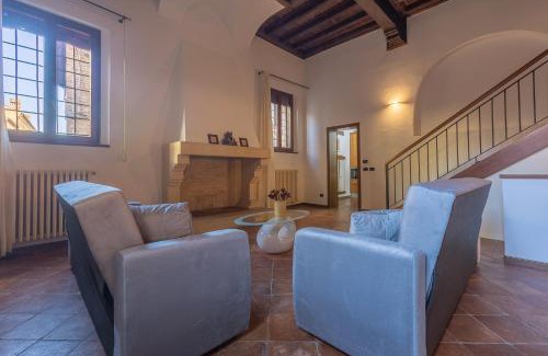 Ferrara Historic Centre Apartment | Exclusive Duplex Apartment in the City Center x9!