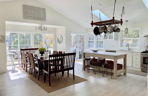 Powers Lake Villa | EXCLUSIVE LAKEFRONT with beach, beach house, piers, trampoline + sister villa