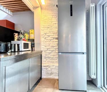 Marina di Carrara Apartment | Exclusive Loft Marina di Carrara - Free Parking