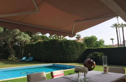 Cap-d'Antibes House | Exclusive, Modern & private Compound by the Sea