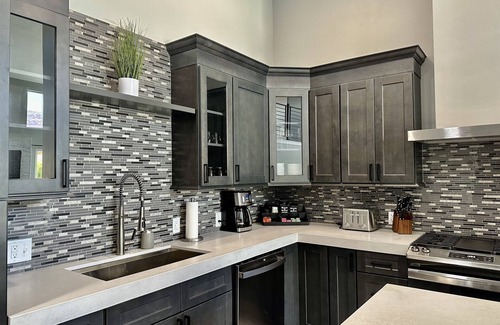 Moab South Valley House | Exclusive Retreats Desert Panorama with Private Pool, Hot Tub, Bocce Court