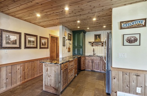 Eden Cabin | Exclusive Riverfront Eden Ranch! Pet Friendly!