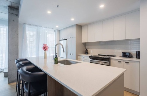 Old Montreal Apartment | Exclusive Sanctuary: Elegance Meets Comfort