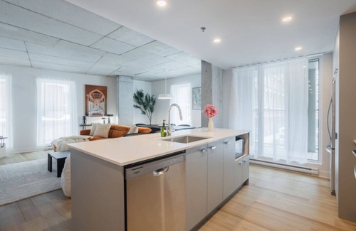 Old Montreal Apartment | Exclusive Sanctuary: Elegance Meets Comfort