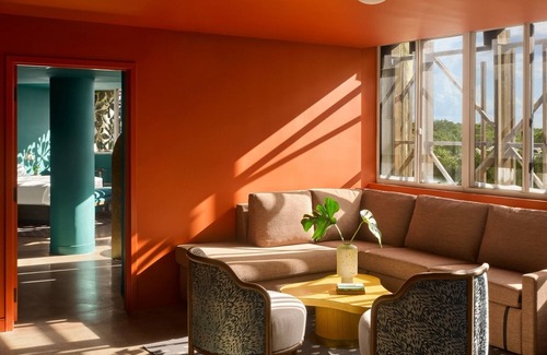 Coconut Grove Hotel | Exclusive Spa, & Rooftop Pool in the Heart of Miami | Coconut Grove Gem