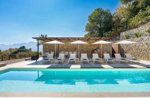 Savoca Villa | Exclusive villa with pool a few KM from Taormina