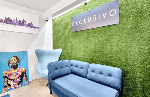 Harbor Hotel | Exclusivo Inn & Suites