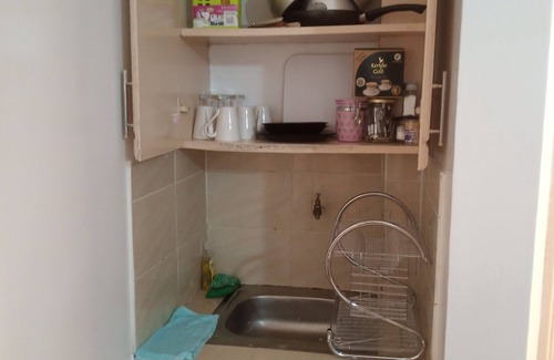 Mbotela Apartment | Excusite Studio APT in South B ,near JKIA and CBD with Free parking/fast Interne