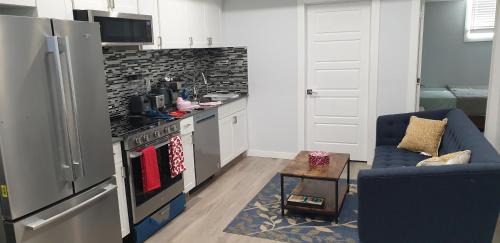 Northeast Edmonton Apartment | Executive 1Bedroom Suite By Henday