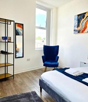 Bury Apartment | Executive 1BR - Quiet Location - Wifi & Kitchen