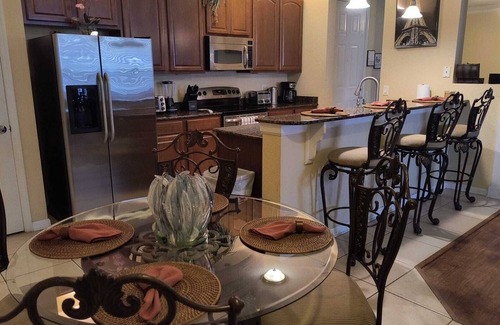 Florida Central Atlantic Coast Apartment | Executive 3 Br Villa @Universal/Vista Cay/Conv.Center