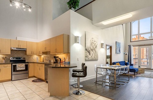 Mission District Condo | Executive 3BR Penthouse » Downtown » Parking » AC