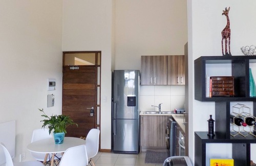 Greater Johannesburg Metropolitan Area Apartment | Executive apartment in Secure Golf Estate