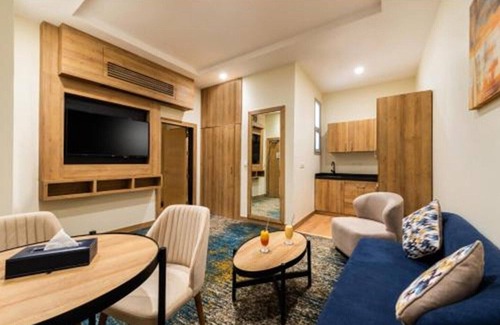 Riyadh House | Executive Elegance | Luxe Escape at Sunday ANAN