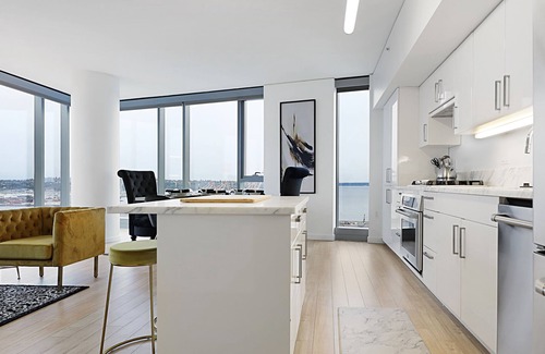 Downtown Seattle Apartment | Executive Penthouse with 4-point View Live Work 97 Walk Score 100 Transit Score