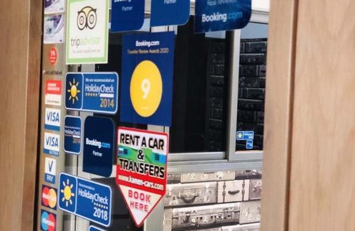 Veliko Tarnovo Center Hotel | Executive Rooms and Suites Play