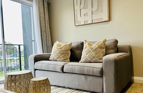 Port Elizabeth Apartment | Executive Stay near airport & shops