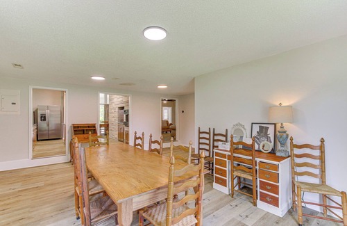 Florence House | Expansive Family Home: 6 Mi to Dtwn Florence!