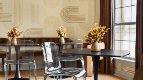 Lakeway House | Expansive Lakehouse W Stunning Pool & Views