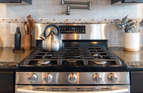 Kachemak House | Expansive waterfront views with deck & 4 bedrooms