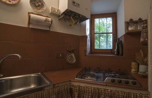 Proceno Apartment | Experience a breathtaking vacation in a castle, restaurant, stunning views