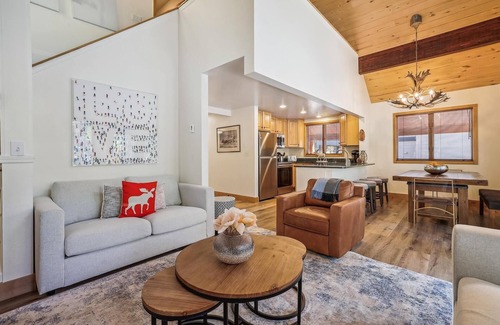 Warrior's Mark West House | Experience Freeride Haus, a beautiful Breckenridge home with a private hot tub.