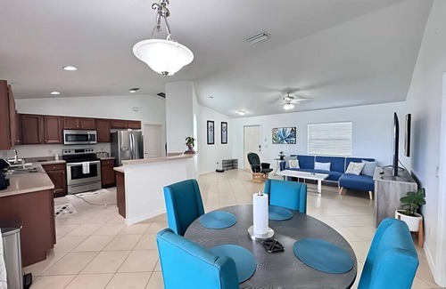 Port Charlotte Villa | Experience Fun Starts Here | Pool + Wifi