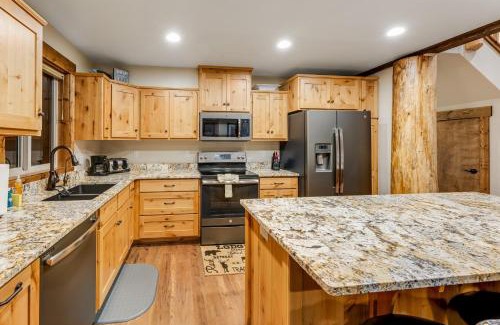 Bigfork House | Experience Montana Cabins - Lake View Luxury #7 & Dream Catcher Luxury #8