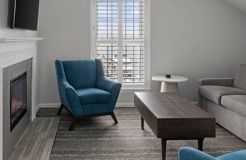 Yachting Village Resort | Experience Newport Beauty at Wyndham Newport Onshore - 1 Bedroom